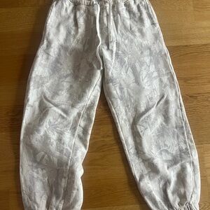 Hollister Light Cream CAMO sweatpants